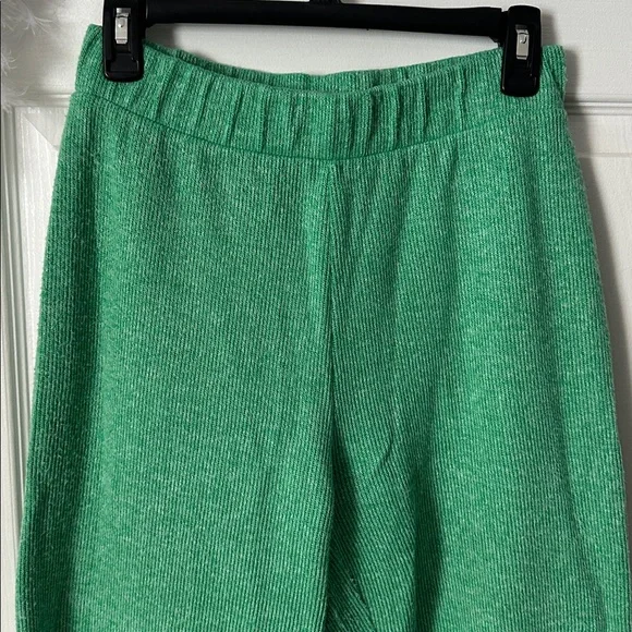 Zara Lounge Set - Picture 7 of 8